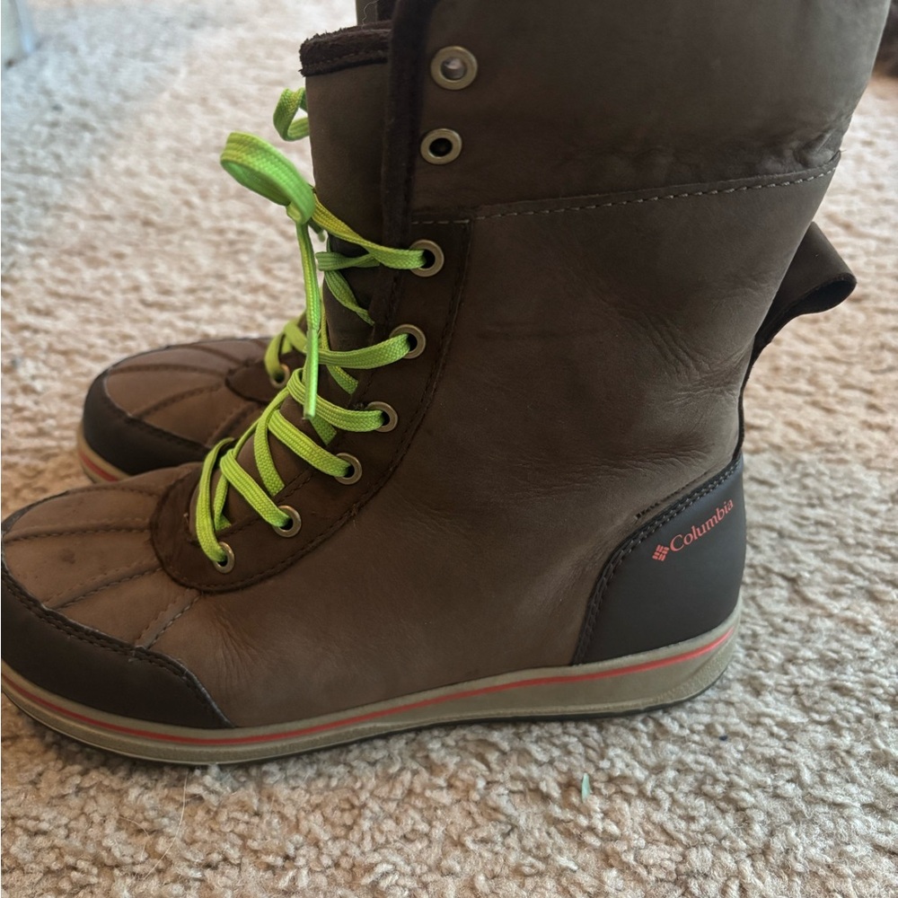 Kids Columbia Brown Boots with Green Laces